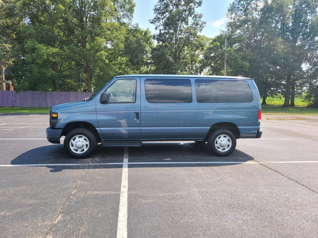 Used 2014 Ford E-350 and Econoline 350 XL w/ Power Windows & Locks Group RWD image 4