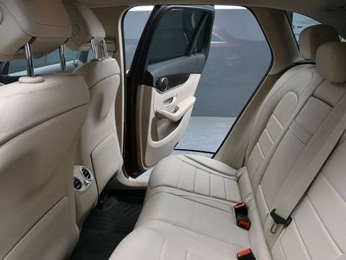 Used 2022 Mercedes-Benz GLC 300 4MATIC image 21