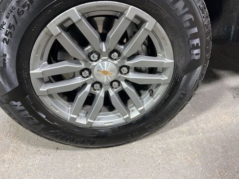 Used 2025 Chevrolet Colorado LT w/ LT Convenience Package image 42