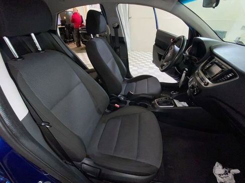Used 2021 Hyundai Accent SE FWD image 37