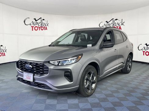 Used 2024 Ford Escape ST-Line image 2