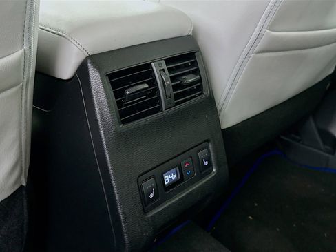 Used 2024 Mitsubishi Outlander SEL Black Edition image 28