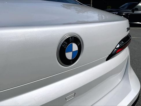 Certified 2025 BMW 740i xDrive image 9