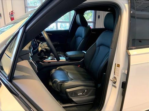 Certified 2025 Audi Q7 3.0T Prestige w/ Prestige Package AWD/4WD image 5