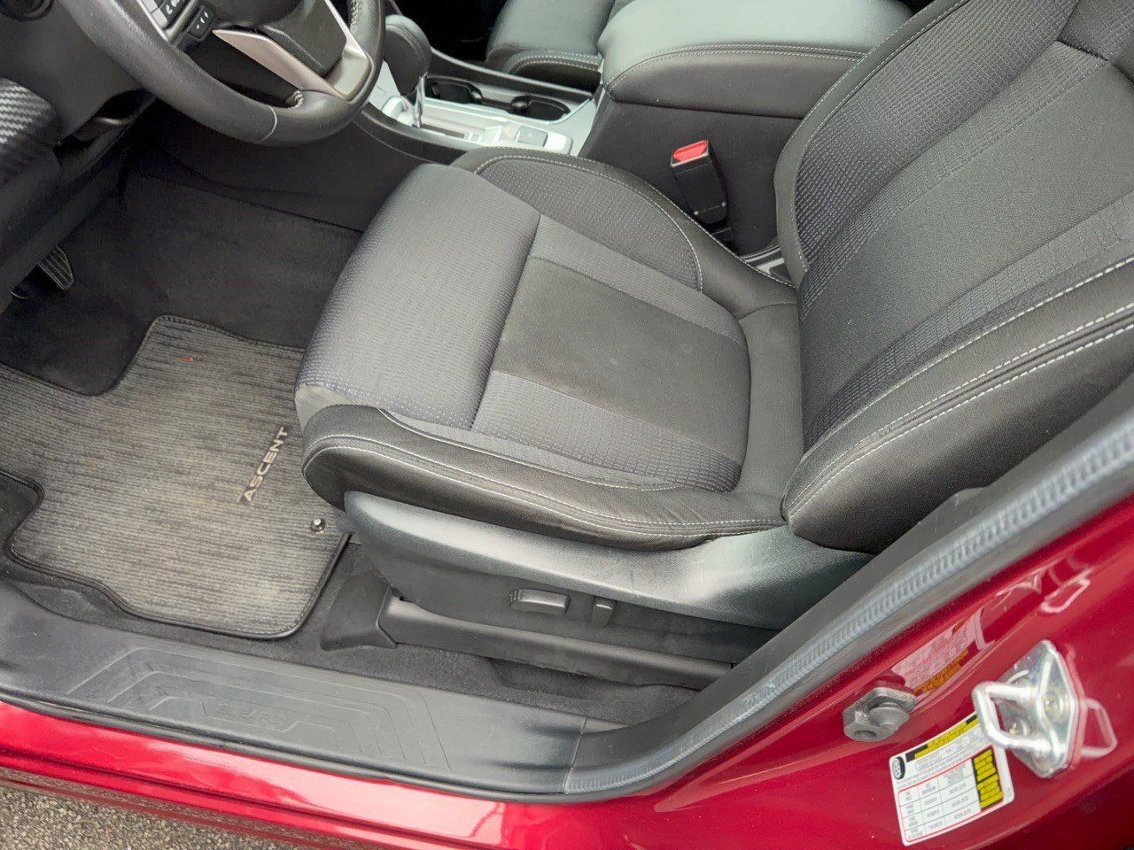 Used 2025 Subaru Ascent Premium AWD/4WD image 5