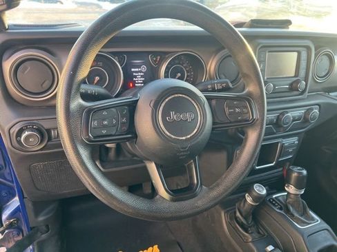 Used 2018 Jeep Wrangler Sport image 9