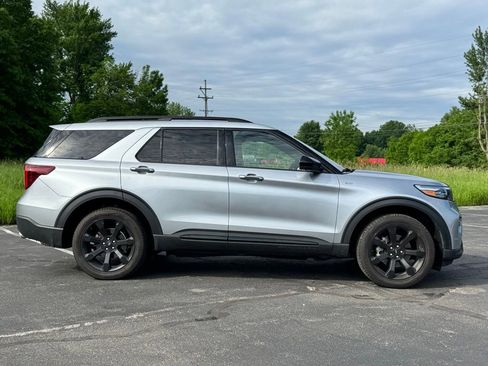 Certified 2023 Ford Explorer ST-Line w/ Class IV Trailer Tow Package AWD/4WD image 4