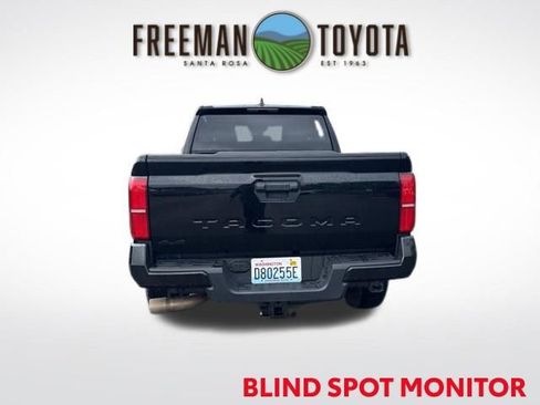 Used 2024 Toyota Tacoma TRD Off-Road image 6