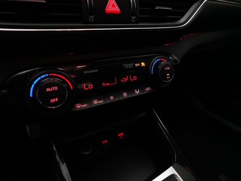 Certified 2022 Kia Forte GT-Line FWD image 20