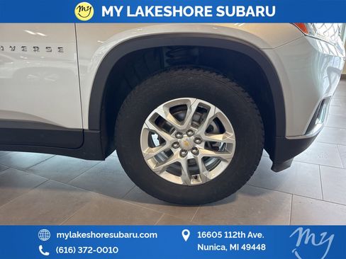 Used 2020 Chevrolet Traverse LT w/ Driver Confidence II Package image 32