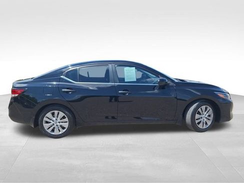 Certified 2024 Nissan Sentra S FWD image 9