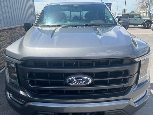 Used 2021 Ford F150 Lariat w/ Equipment Group 502A High AWD/4WD image 3