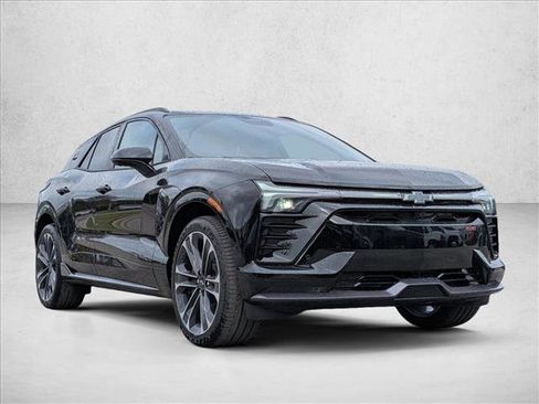 New 2026 Chevrolet Blazer EV SS image 3