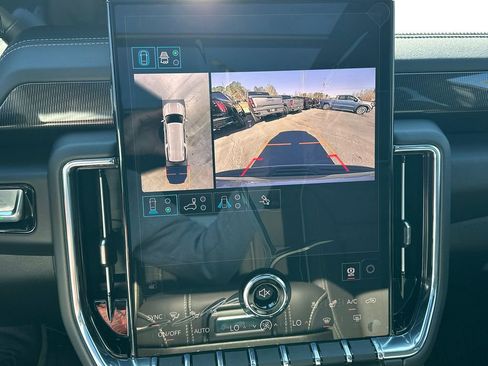 New 2026 GMC Yukon XL Elevation w/ Elevation Premium Package image 31