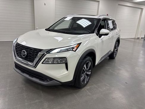 Used 2021 Nissan Rogue SL FWD image 3