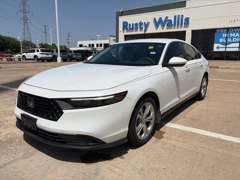 Used 2023 Honda Accord LX image 2