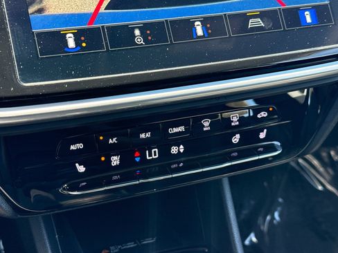Used 2023 Chevrolet Bolt LT w/ Infotainment Package FWD image 19