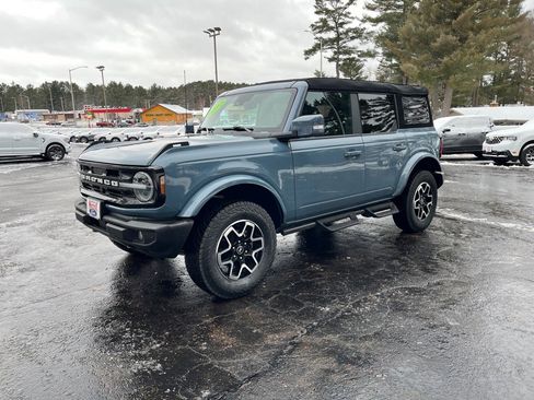 Used 2023 Ford Bronco Outer Banks image 3