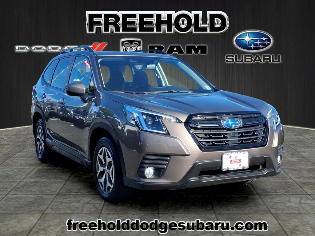 Certified 2022 Subaru Forester Premium AWD/4WD image 1