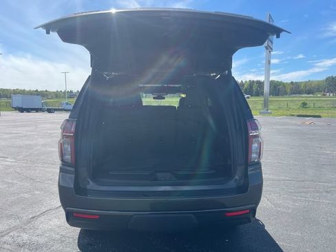 Used 2021 Chevrolet Tahoe RST w/ Luxury Package AWD/4WD image 27