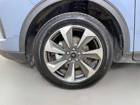 Used 2024 Ford Escape Platinum image 29