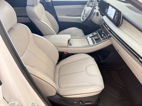 Used 2025 Hyundai Palisade Calligraphy image 30