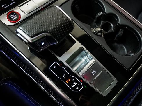 Used 2021 Audi SQ8 Prestige w/ Prestige Package image 28