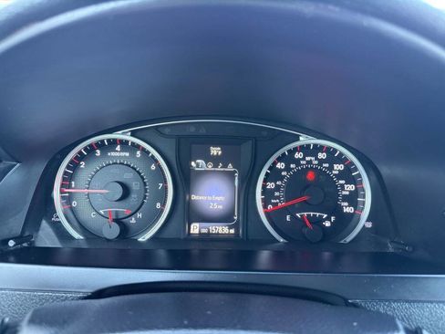 Used 2016 Toyota Camry SE w/ Moonroof Package FWD image 13
