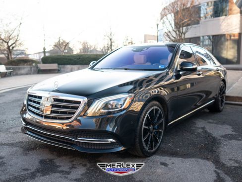 Used 2019 Mercedes-Benz S 560 4MATIC Sedan image 3