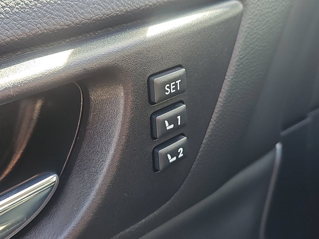 Used 2019 Subaru Outback 2.5i Limited AWD/4WD image 18