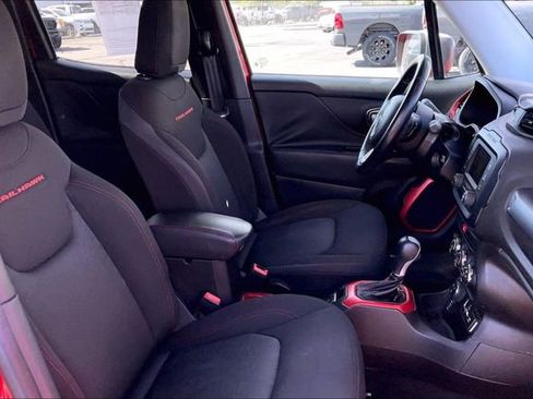 Used 2016 Jeep Renegade Trailhawk AWD/4WD image 7