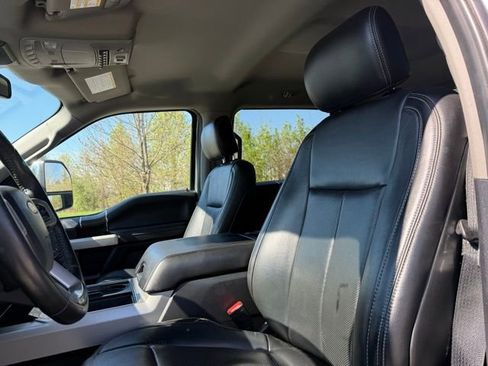 Used 2020 Ford F250 Lariat w/ Lariat Ultimate Package image 11