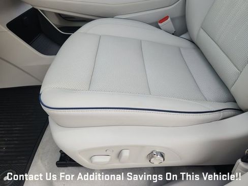 New 2026 Buick Enclave Avenir w/ Super Cruise Package FWD image 18
