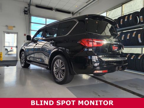Used 2021 INFINITI QX80 Luxe image 3