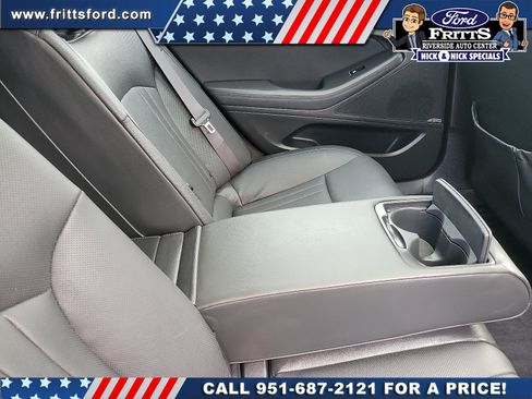Used 2015 Hyundai Genesis 3.8 w/ Option Group 02 RWD image 18
