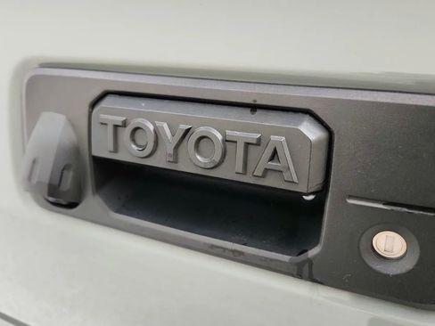 Used 2023 Toyota Tacoma TRD Off-Road image 16