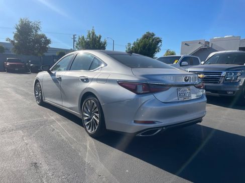 Used 2019 Lexus ES 350 Ultra Luxury FWD image 4