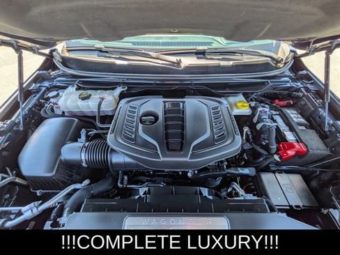 Used 2023 Jeep Wagoneer Series III w/ Premium Group I AWD/4WD image 28
