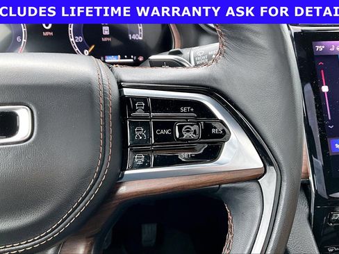 Used 2025 Jeep Grand Cherokee Summit w/ MOPAR Finishing Package AWD/4WD image 16