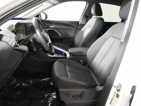 Certified 2025 Audi Q5 Premium w/ Convenience Package image 13