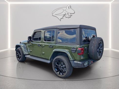 Used 2023 Jeep Wrangler Unlimited Sahara w/ Cold Weather Group AWD/4WD image 3
