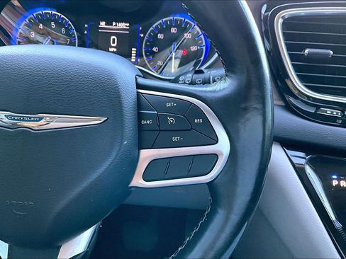 Used 2020 Chrysler Voyager LX w/ Cold Weather Group image 11