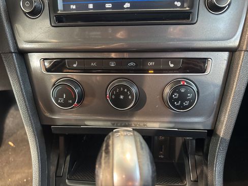 Used 2017 Volkswagen Golf Alltrack SE image 29