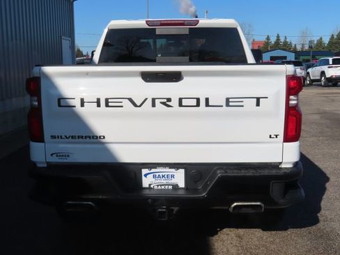 Used 2020 Chevrolet Silverado 1500 LT Trail Boss AWD/4WD image 9