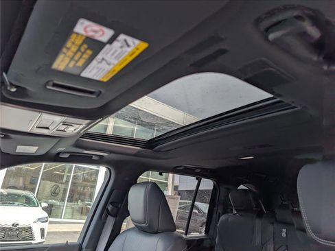 New 2026 Lexus LX 700h Luxury image 32