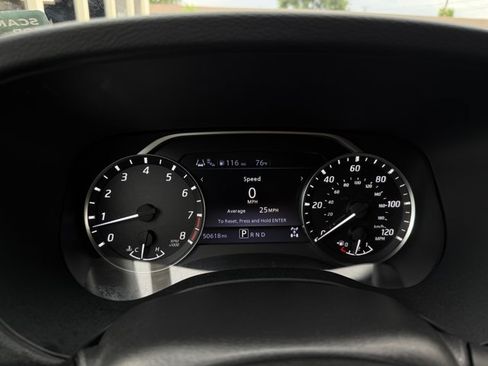 Used 2022 Nissan Frontier SV AWD/4WD image 16