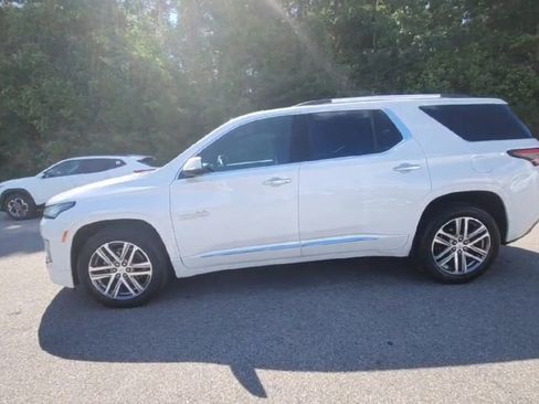 Certified 2023 Chevrolet Traverse High Country image 10