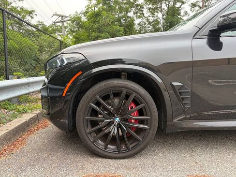 Used 2024 BMW X5 xDrive40i w/ M Sport Package AWD/4WD image 9