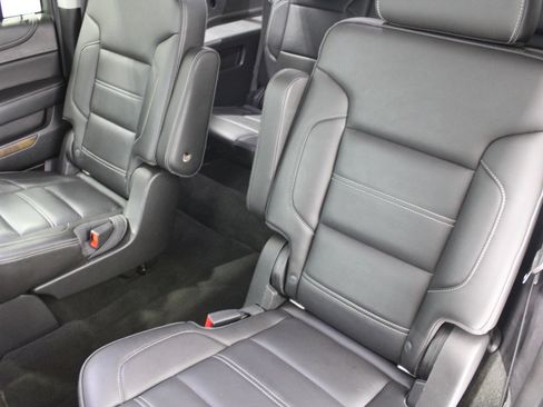 Used 2018 GMC Yukon XL Denali w/ Open Road Package AWD/4WD image 18
