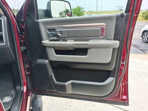 Used 2018 RAM 1500 Outdoorsman AWD/4WD image 19